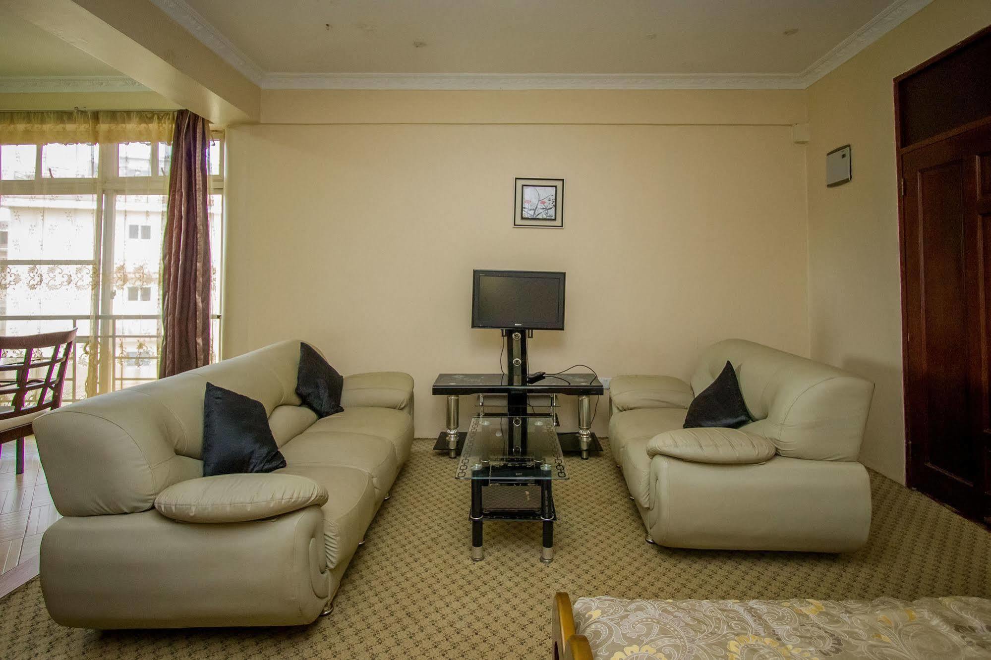 Grand Global Hotel Kampala Zewnętrze zdjęcie