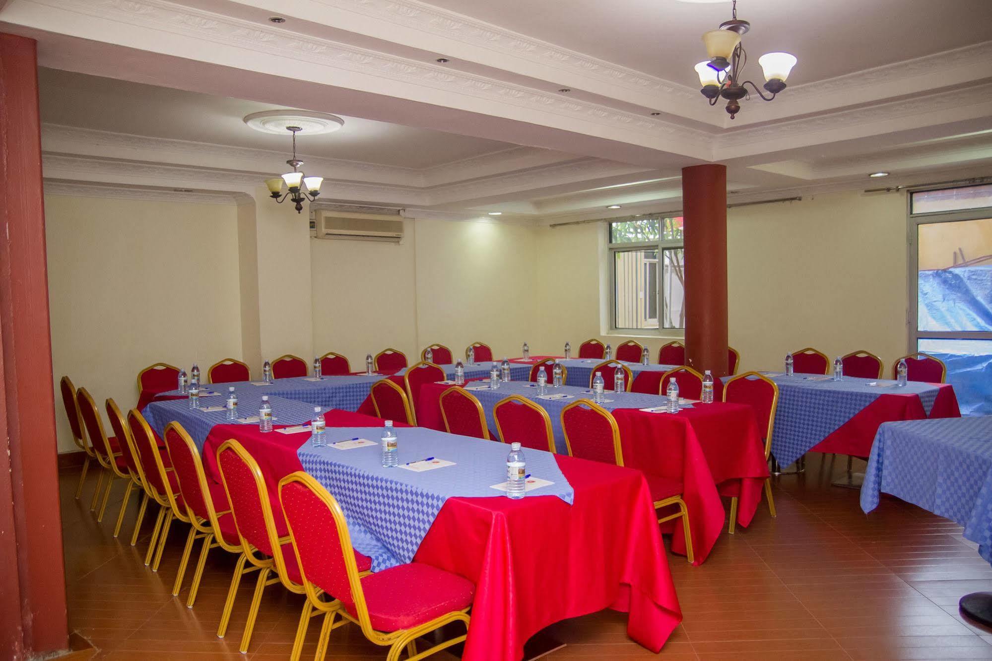 Grand Global Hotel Kampala Zewnętrze zdjęcie